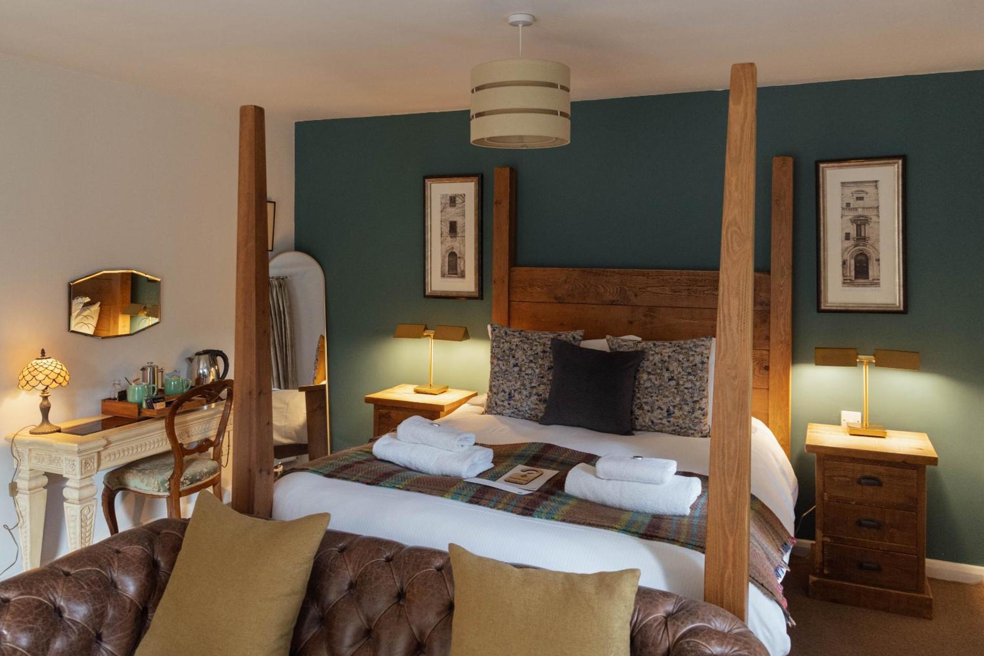 The Devonshire Arms Inn